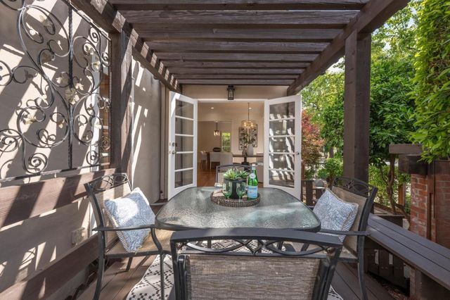 1120 Palm Avenue, San Mateo, CA 94401