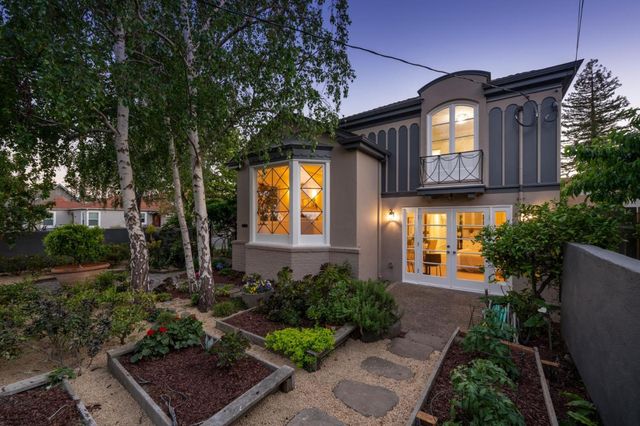 1120 Palm Avenue, San Mateo, CA 94401