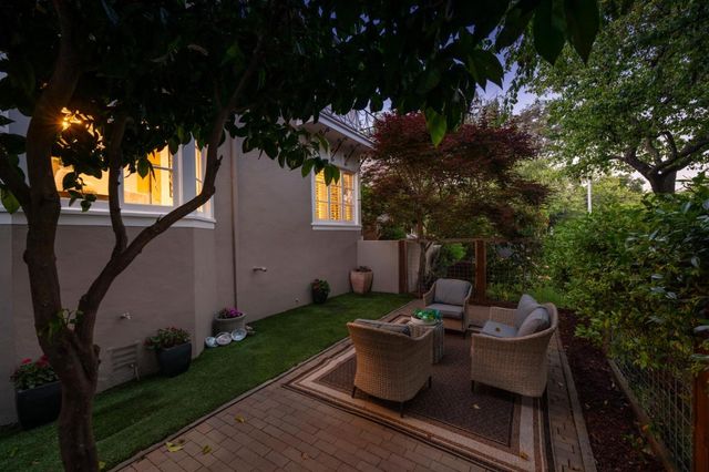 1120 Palm Avenue, San Mateo, CA 94401