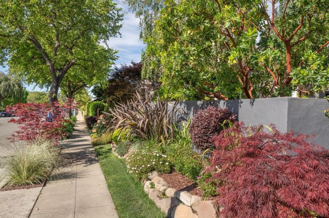 1120 Palm Avenue, San Mateo, CA 94401