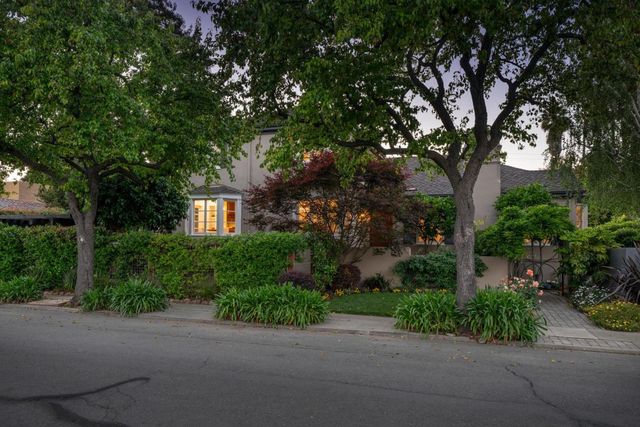 1120 Palm Avenue, San Mateo, CA 94401