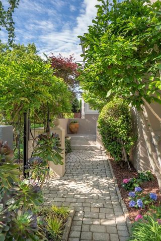 1120 Palm Avenue, San Mateo, CA 94401