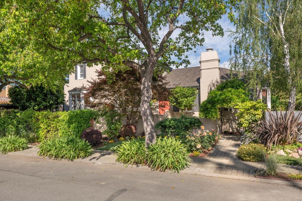 1120 Palm Avenue, San Mateo, CA 94401