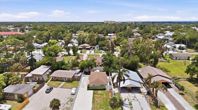 1856 MARBETH STREET, Sarasota, FL 34231