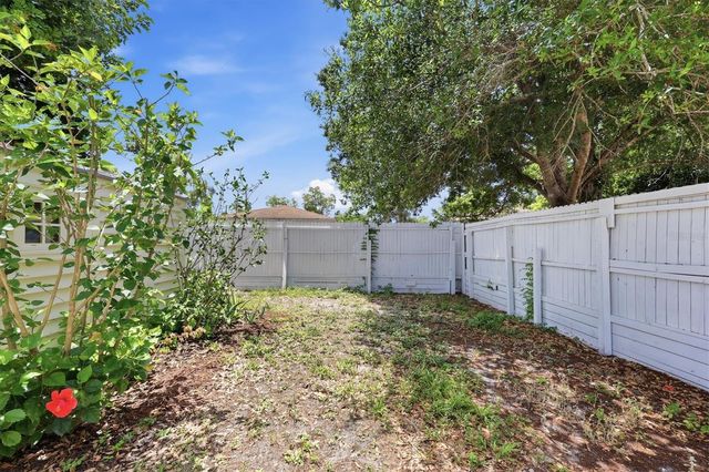 1856 MARBETH STREET, Sarasota, FL 34231
