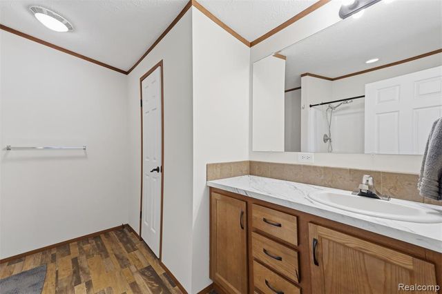 11006 Wood Run Circle, South Lyon, MI 48178
