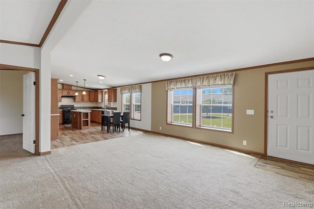 11006 Wood Run Circle, South Lyon, MI 48178