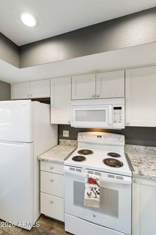 503 S BOOJUM Way, Mesa, AZ 85208