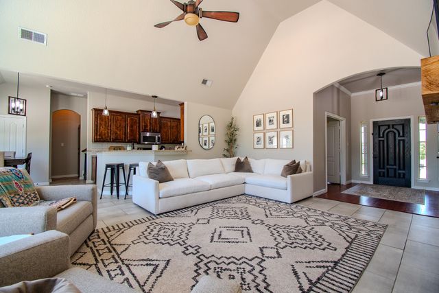 142 Lakeside Drive, Lipan, TX 76462