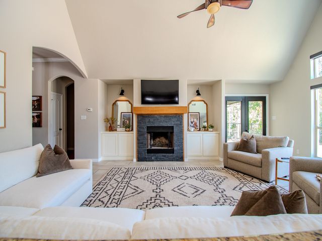 142 Lakeside Drive, Lipan, TX 76462