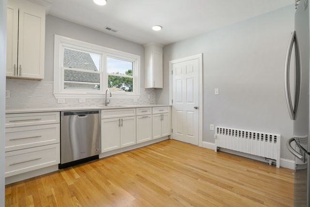 107 Lake St 2, Arlington, MA 02474
