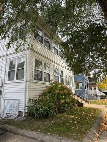 107 Lake St 2, Arlington, MA 02474