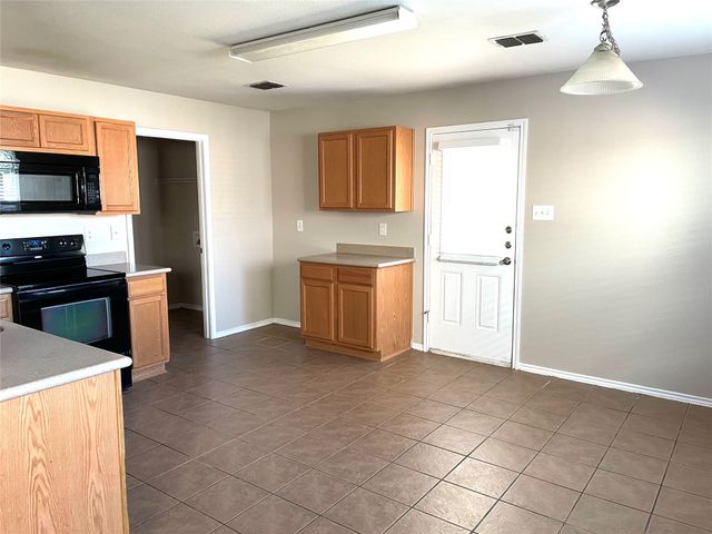 1745 Diamond Lake Trail, Fort Worth, TX 76247