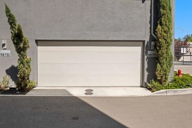 9873 Macarthur Boulevard F, Oakland, CA 94605