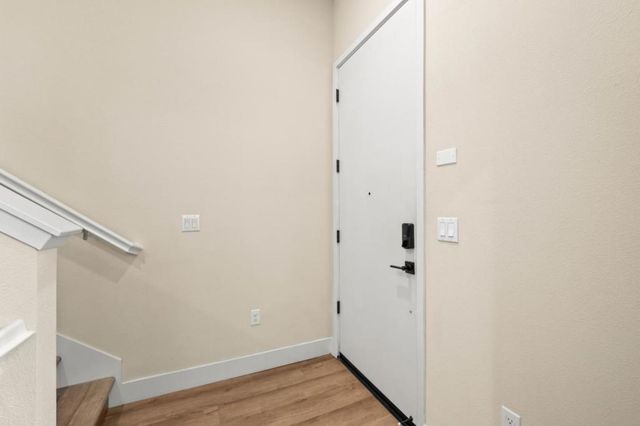 9873 Macarthur Boulevard F, Oakland, CA 94605