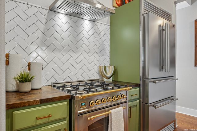 400 E Guenther St Unit 2202, San Antonio, TX 78210