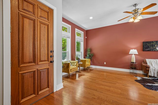 400 E Guenther St Unit 2202, San Antonio, TX 78210