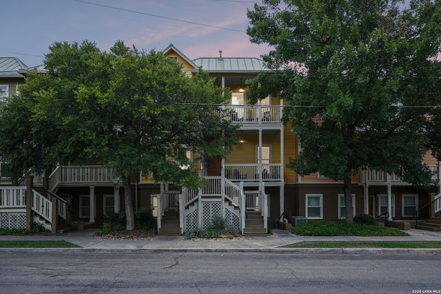 400 E Guenther St Unit 2202, San Antonio, TX 78210