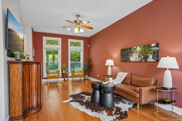 400 E Guenther St Unit 2202, San Antonio, TX 78210
