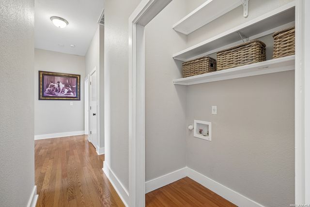 400 E Guenther St Unit 2202, San Antonio, TX 78210