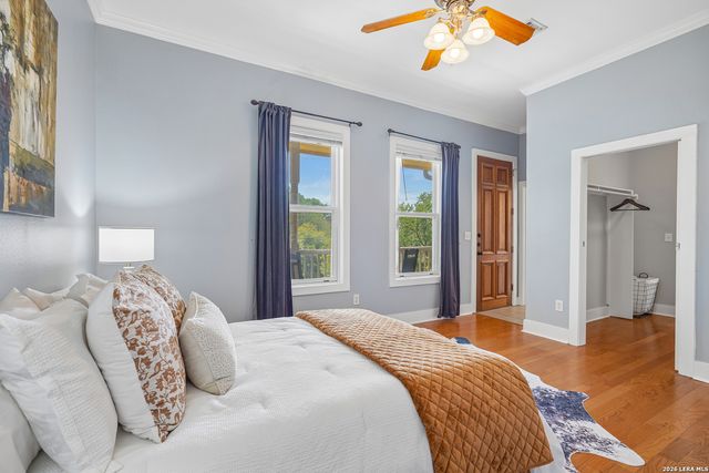 400 E Guenther St Unit 2202, San Antonio, TX 78210