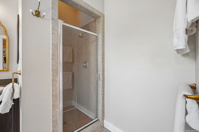 400 E Guenther St Unit 2202, San Antonio, TX 78210