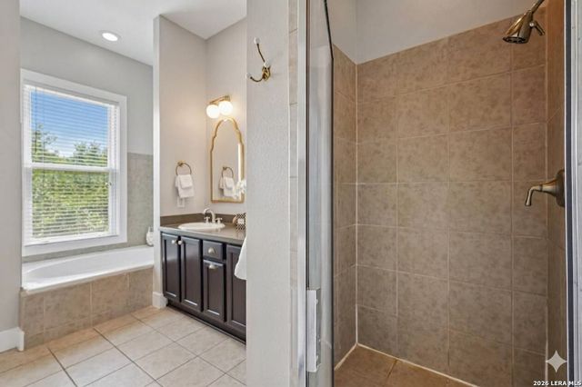 400 E Guenther St Unit 2202, San Antonio, TX 78210
