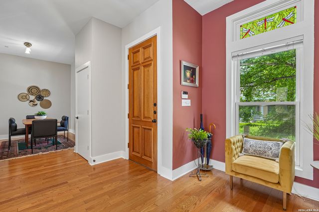 400 E Guenther St Unit 2202, San Antonio, TX 78210