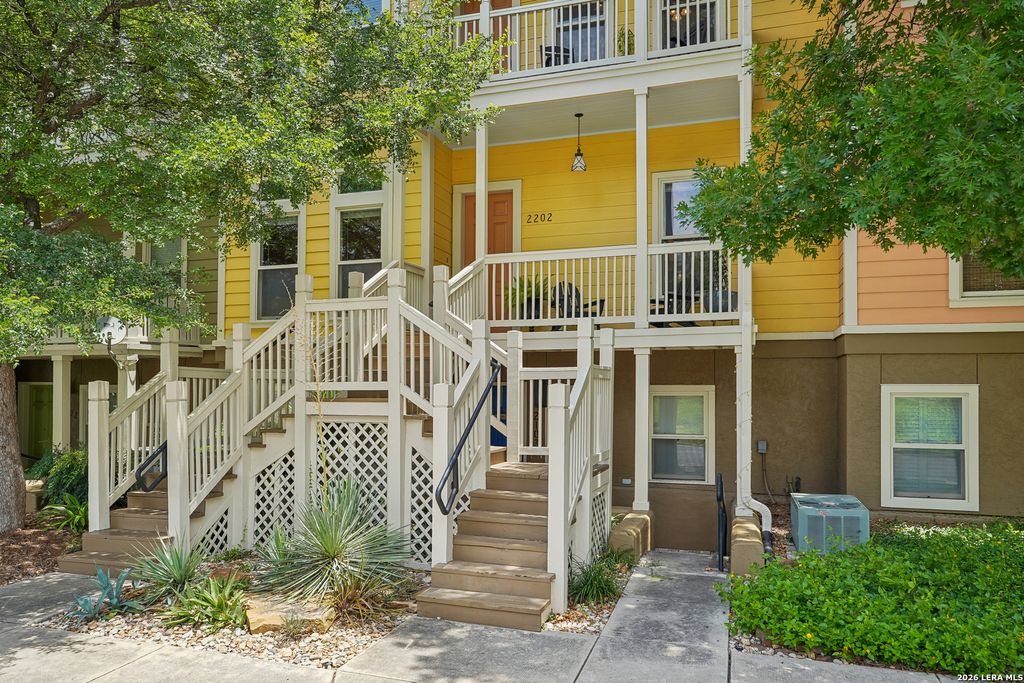 400 E Guenther St Unit 2202, San Antonio, TX 78210