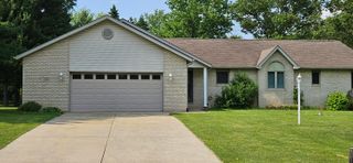230 Coolspring Drive, Valparaiso, IN 46385