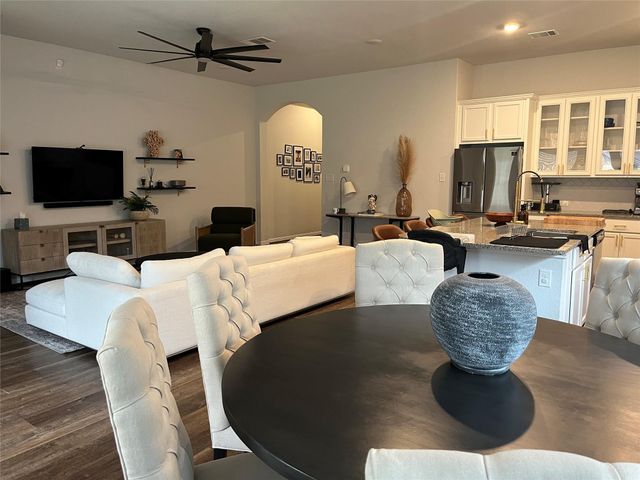 1080 Leadtree LOOP, Buda, TX 78610