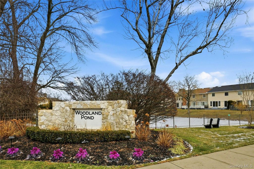 85 Woodlake Drive W, Woodbury, NY 11797