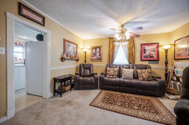 913 Kirksville Road, Richmond, KY 40475