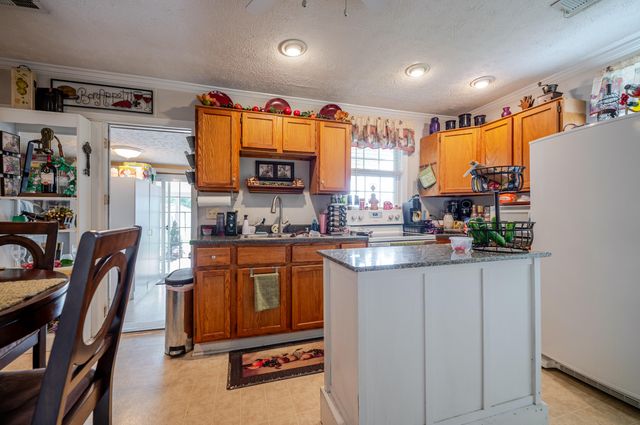 913 Kirksville Road, Richmond, KY 40475