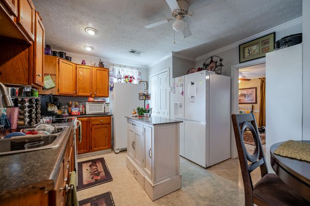 913 Kirksville Road, Richmond, KY 40475