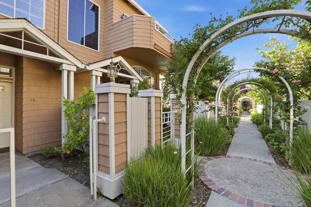 444 San Antonio Road 7B, Palo Alto, CA 94306