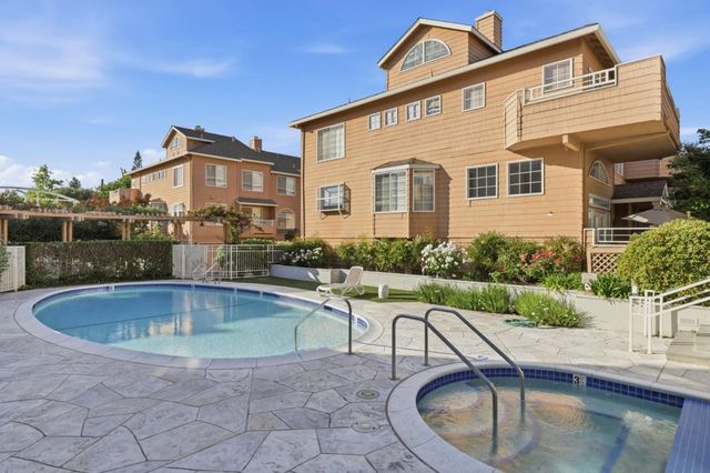 444 San Antonio Road 7B, Palo Alto, CA 94306