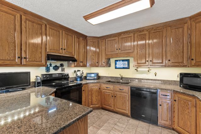 7363 New Chapel Rd, Springfield, TN 37172