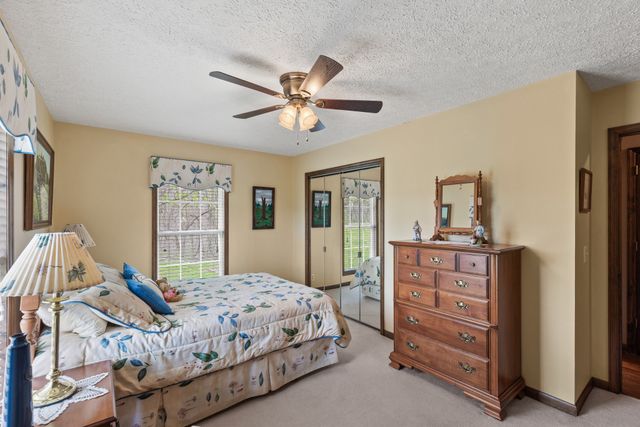 7363 New Chapel Rd, Springfield, TN 37172
