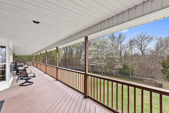 7363 New Chapel Rd, Springfield, TN 37172