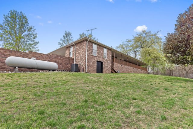 7363 New Chapel Rd, Springfield, TN 37172