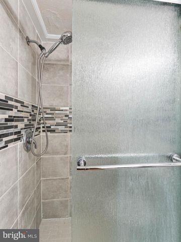 1-A ASHWOOD AVE, Gloucester City, NJ 08030