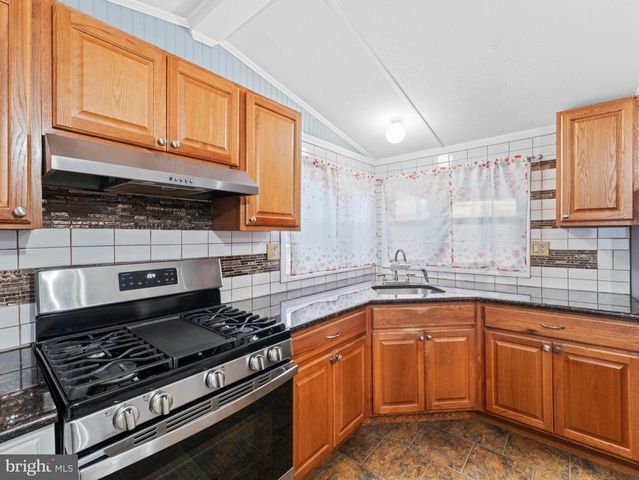 1-A ASHWOOD AVE, Gloucester City, NJ 08030