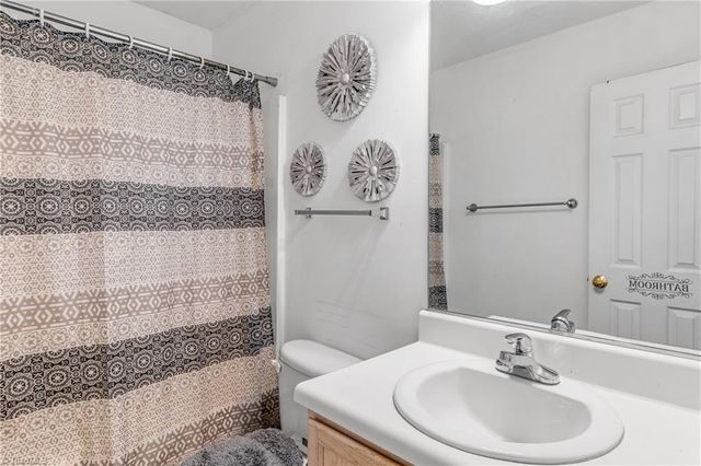 615 Old Heritage Trail, Greensboro, NC 27401