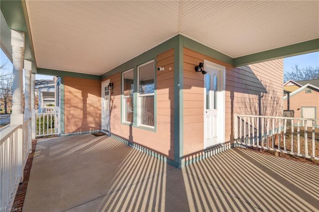 615 Old Heritage Trail, Greensboro, NC 27401