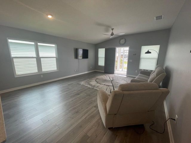 1221 SEAN CURRAN COURT, The Villages, FL 34762