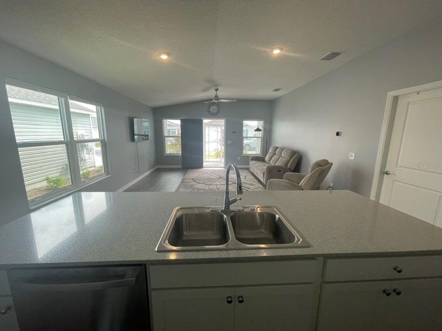 1221 SEAN CURRAN COURT, The Villages, FL 34762