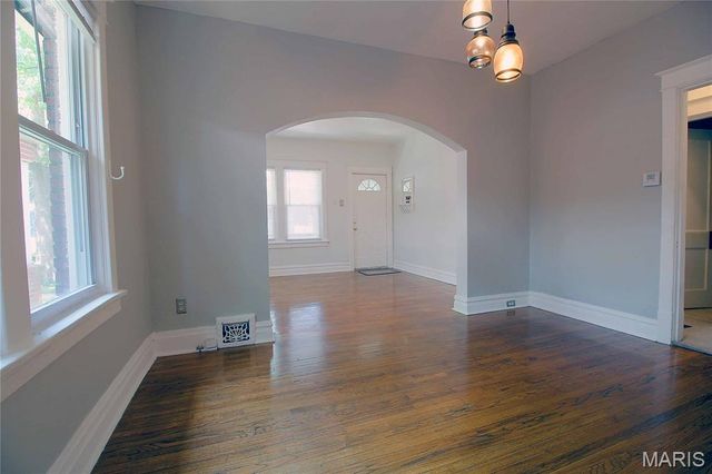 6914 Corbitt Avenue, University City, MO 63130