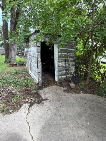 10 W 37th Avenue, Hobart, IN 46342