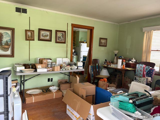 10 W 37th Avenue, Hobart, IN 46342